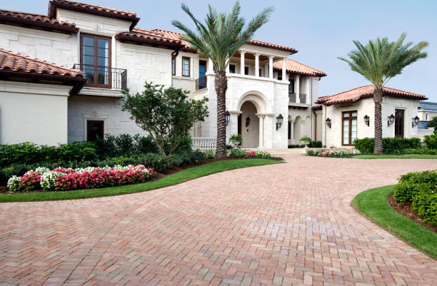 Best Driveway Resurfacing Pavers  in Woodburn, OR